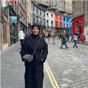 Diplômée d'un master en anglais et 2 ans d'expérience dans l'enseignement. Cours personnalisés tous niveaux, adaptés à vos besoins